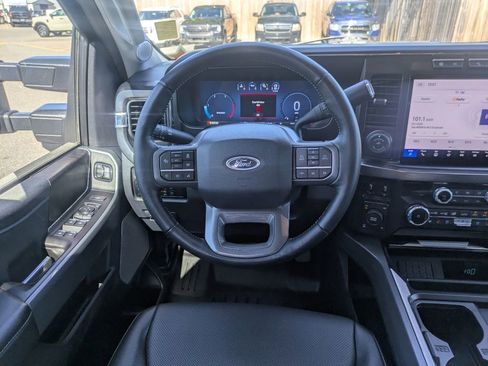 Used 2024 Ford F250 Lariat w/ Lariat Ultimate Package AWD/4WD image 16