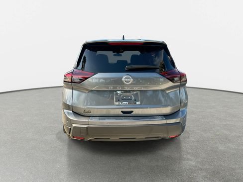 Used 2025 Nissan Rogue SV FWD image 7