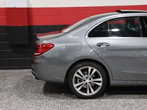 Used 2017 Mercedes-Benz C 300 4MATIC Sedan image 5