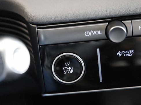 New 2026 Hyundai Ioniq 5 SEL image 23