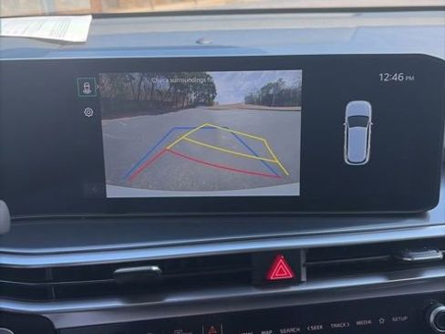 Used 2025 Kia Sorento S w/ Panoramic Sunroof Package image 17