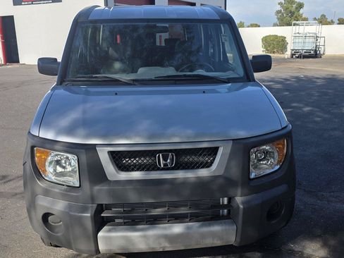 Used 2005 Honda Element LX image 2