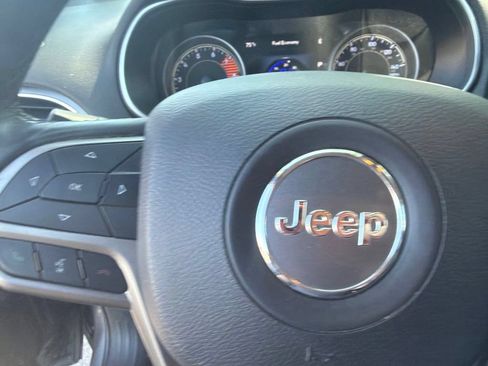 Used 2019 Jeep Cherokee Limited AWD/4WD image 31