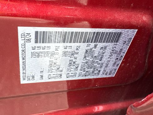 Used 2025 Nissan Rogue SV FWD image 33