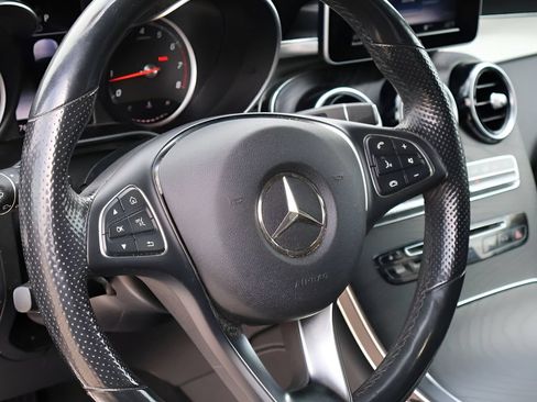 Certified 2019 Mercedes-Benz GLC 300 4MATIC image 20