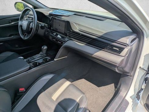 Used 2025 Toyota Camry SE FWD image 19