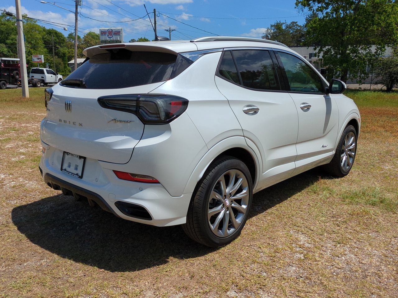 Certified 2024 Buick Encore GX Avenir w/ Avenir Technology Package AWD/4WD image 4