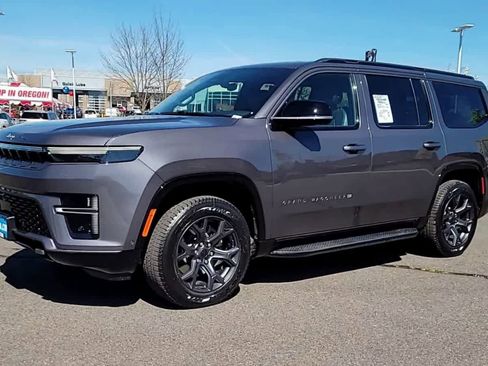 New 2026 Jeep Grand Wagoneer Limited AWD/4WD image 4
