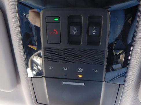 New 2025 Mitsubishi Outlander AWD image 25