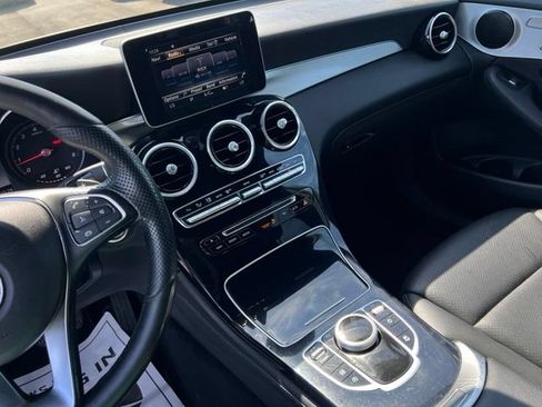 Used 2017 Mercedes-Benz GLC 300 4MATIC w/ Premium 1 Package image 33