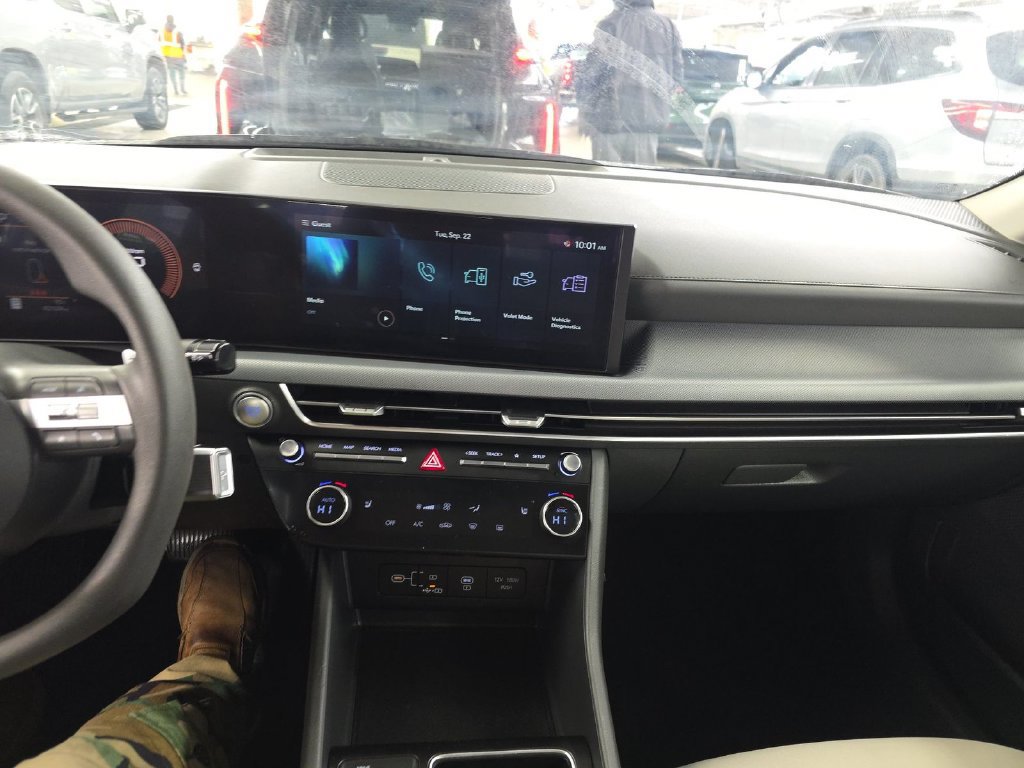 Used 2025 Hyundai Sonata SEL FWD image 5