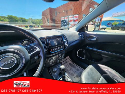 Used 2019 Jeep Compass Limited AWD/4WD image 16