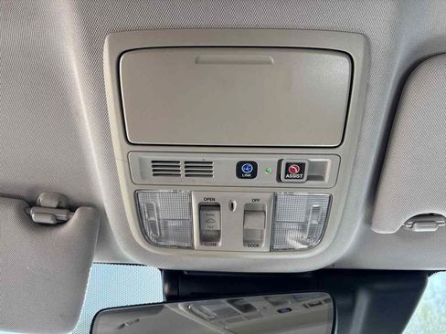 Used 2020 Honda Accord Touring image 25