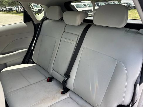Used 2024 Hyundai Kona SEL AWD/4WD image 10