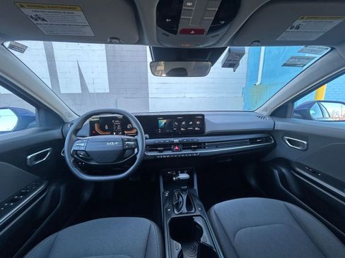Used 2025 Kia K4 LXS image 35