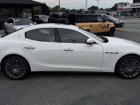 Used 2017 Maserati Ghibli S Q4 AWD/4WD image 20