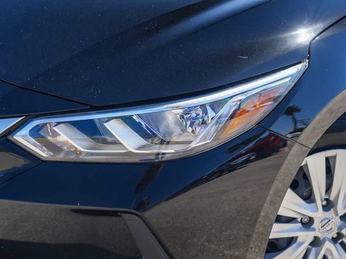 Used 2023 Nissan Sentra S FWD image 2