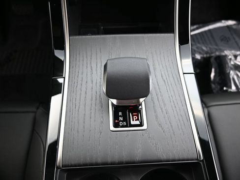 New 2026 Land Rover Range Rover Velar S AWD/4WD image 24