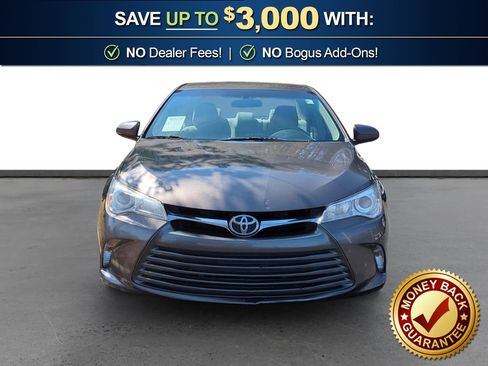 Used 2017 Toyota Camry LE FWD image 11