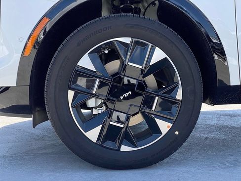 New 2026 Kia Sportage SX Prestige AWD/4WD image 11