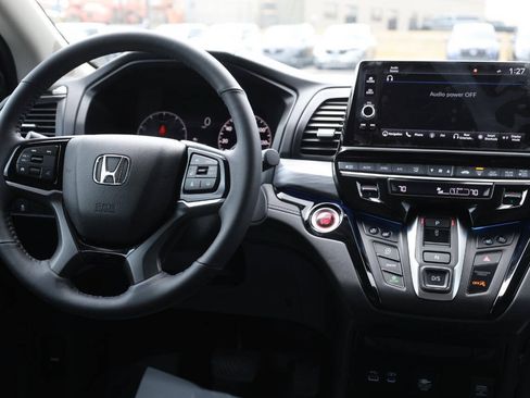 Used 2025 Honda Odyssey Elite image 24