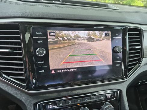 Used 2021 Volkswagen Atlas SEL Premium AWD/4WD image 25