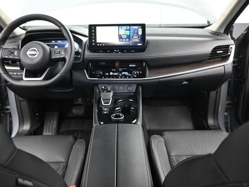 Certified 2024 Nissan Rogue Platinum w/ Platinum Premium Package AWD/4WD image 31