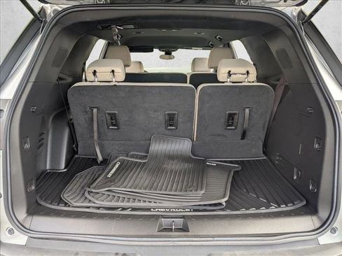 Used 2023 Chevrolet Traverse LS w/ Midnight/Sport Edition AWD/4WD image 6