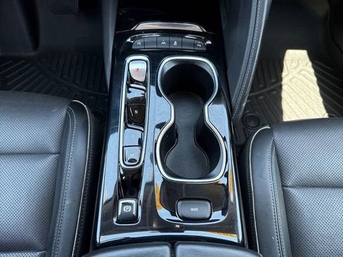 Used 2023 Buick Envision Essence FWD image 15
