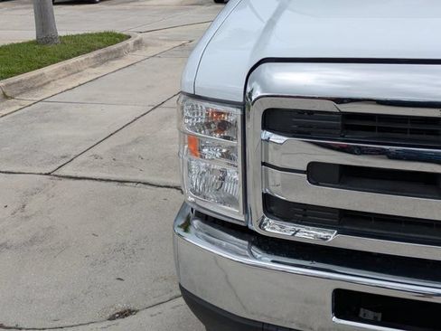 New 2026 Ford E-350 and Econoline 350 Super Duty w/ Power Equipment Group RWD image 9