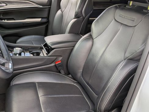 Certified 2021 Jeep Grand Cherokee L Overland w/ Luxury Tech Group IV image 15