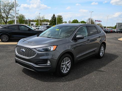 Used 2024 Ford Edge SEL w/ Convenience Package AWD/4WD image 9