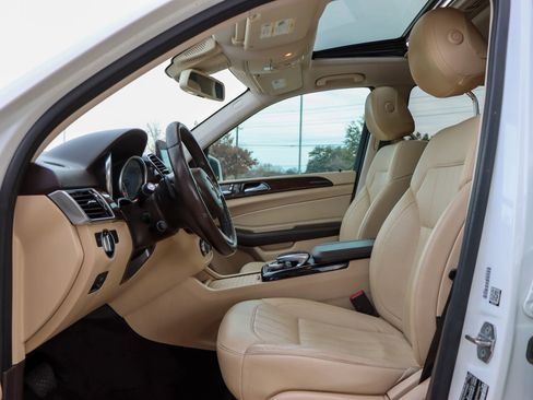 Used 2018 Mercedes-Benz GLE 350 w/ Premium 1 Package image 23