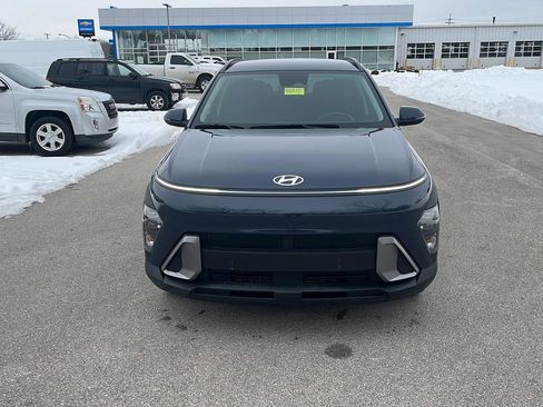 Used 2024 Hyundai Kona SEL image 9