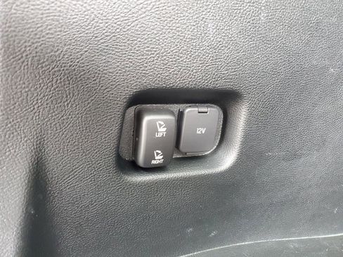 Used 2023 Ford Edge SEL w/ Convenience Package image 9