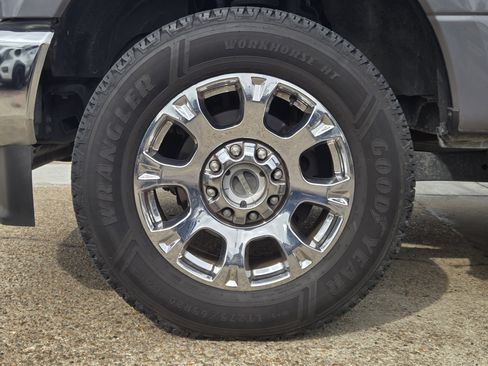 Certified 2022 Ford F250 Lariat w/ Chrome Package image 7