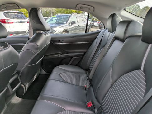 Used 2021 Toyota Camry SE image 13