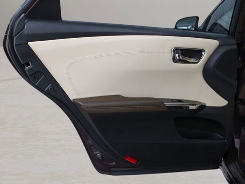Used 2016 Toyota Avalon XLE Plus FWD image 10