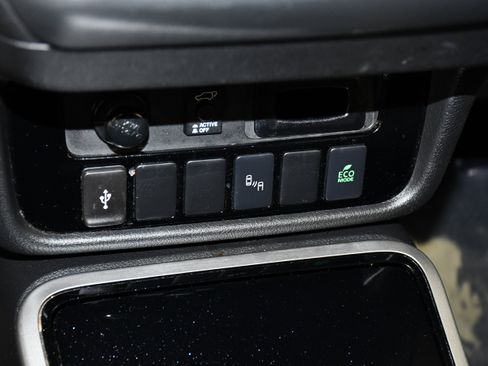 Used 2020 Mitsubishi Outlander SEL AWD/4WD image 29