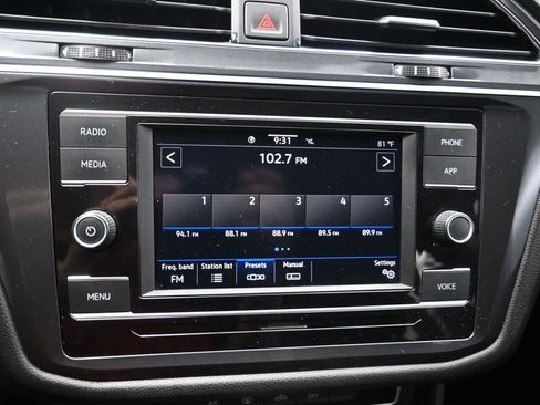Used 2020 Volkswagen Tiguan S FWD image 8