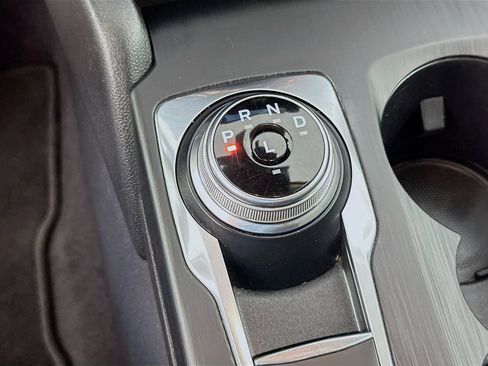 Used 2020 Ford Escape SE FWD image 16