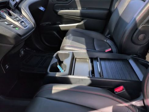 Used 2024 Honda Odyssey Sport image 26