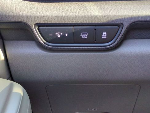 New 2026 Kia Carnival SX FWD image 18