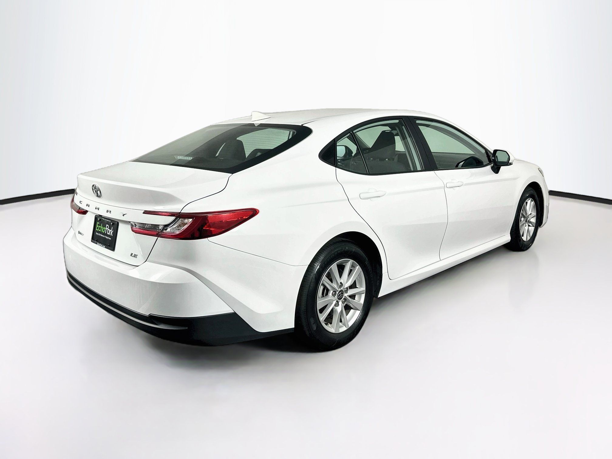 Used 2025 Toyota Camry LE FWD image 9