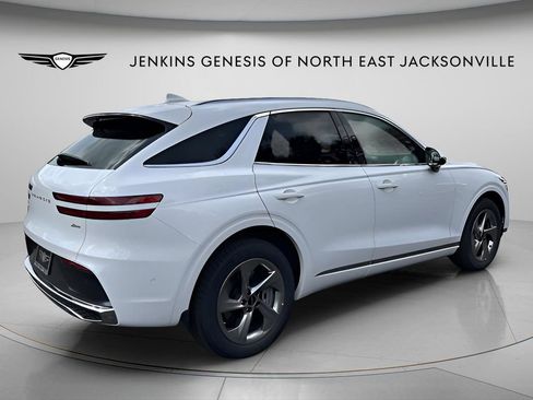 Used 2026 Genesis GV70 2.5T Advanced w/ G1 Accessory Package AWD/4WD image 5