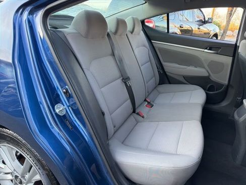 Used 2020 Hyundai Elantra SEL image 10