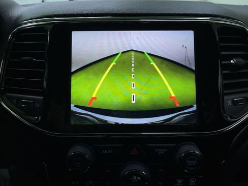 Used 2020 Jeep Grand Cherokee Altitude image 30