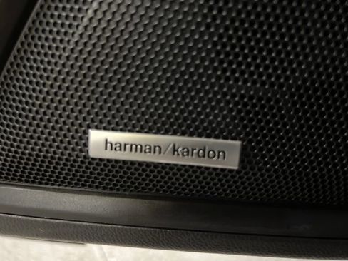 Certified 2025 Subaru Outback Limited w/ Popular Package #2 image 39