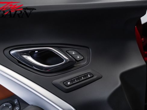 Used 2016 Chevrolet Camaro SS RWD image 21