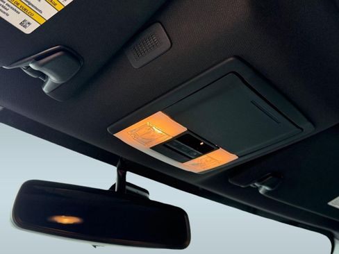 Used 2012 Ford F150 Platinum image 21